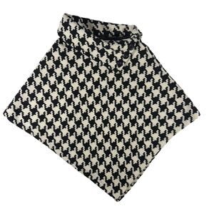 Last Kiss Black & White Houndstooth Weave Pattern Lined Cape Poncho Cowl Neck